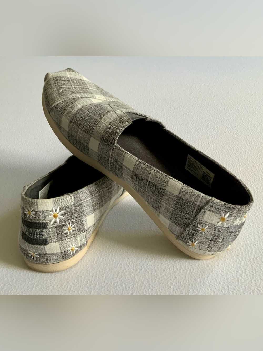 Toms Gray Plaid Slip-On Flats with Daisy Embroidery